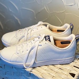 Men’s White Adidas Sneakers - 9.5